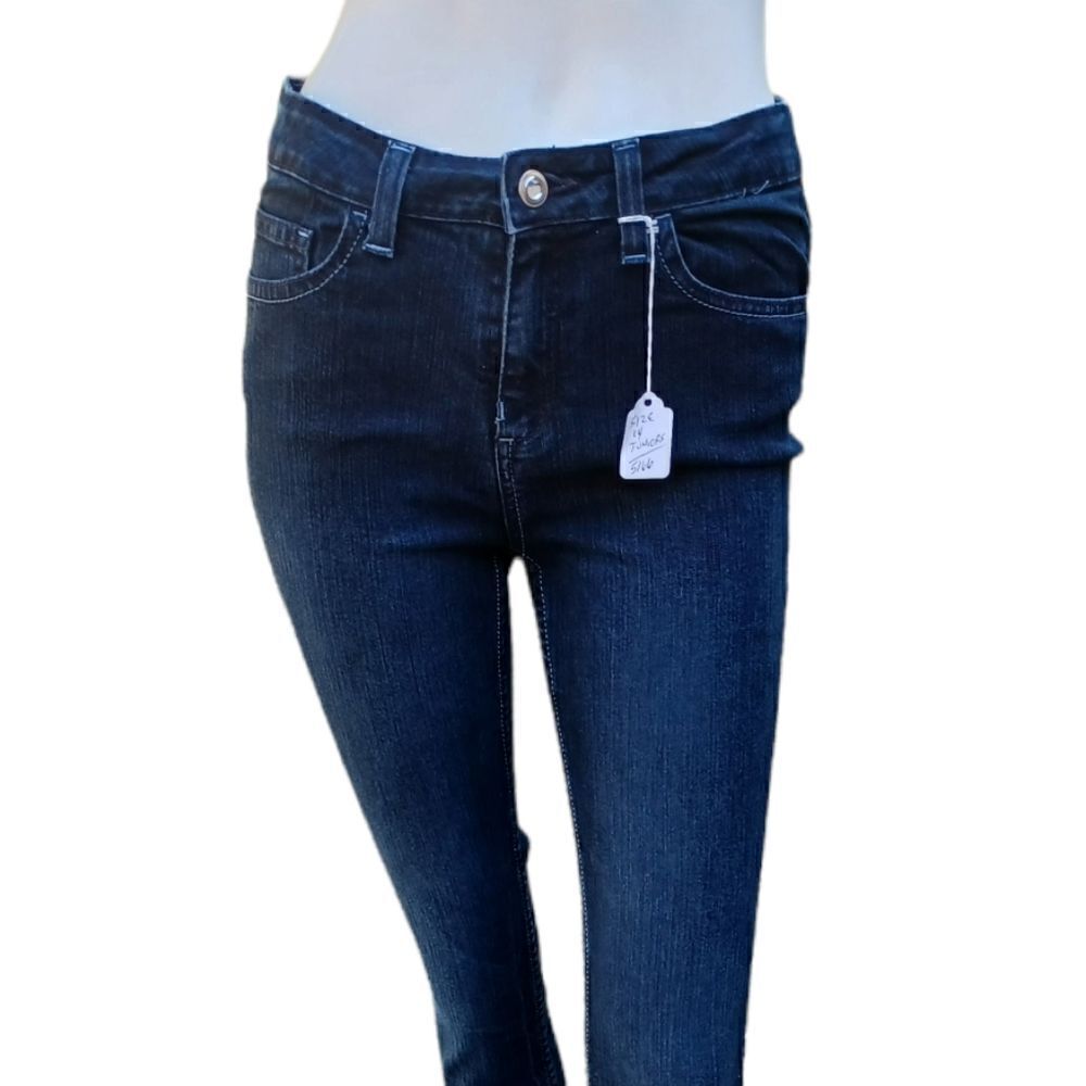 51664...Canyon River Blues Skinn Jeans Juniors 14, W27" 27"Inseam 8 1/2"Rise